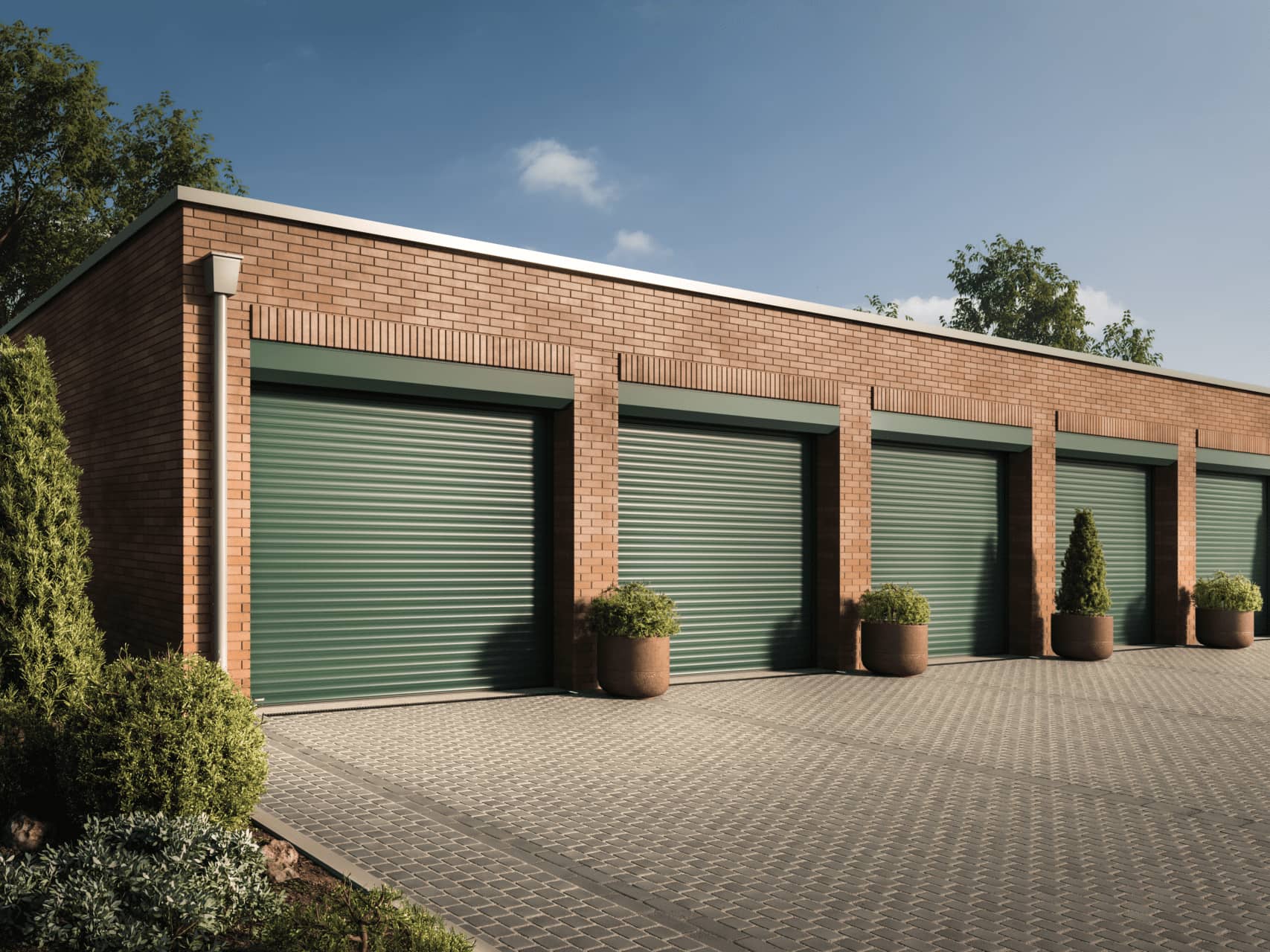 Fünf grüne Rolltore von Garagen nebeneinander